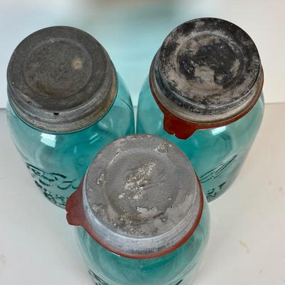 LOT 204: Antique/Vintage Canning Jars