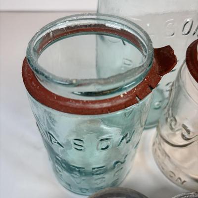 LOT: 205: Antique/Vintage Canning Jars