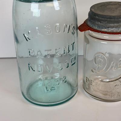 LOT: 205: Antique/Vintage Canning Jars