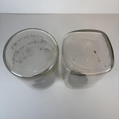 LOT: 205: Antique/Vintage Canning Jars
