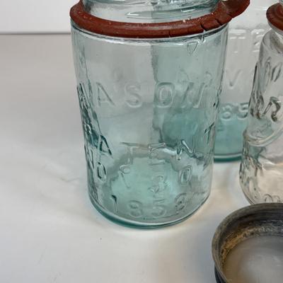 LOT: 205: Antique/Vintage Canning Jars