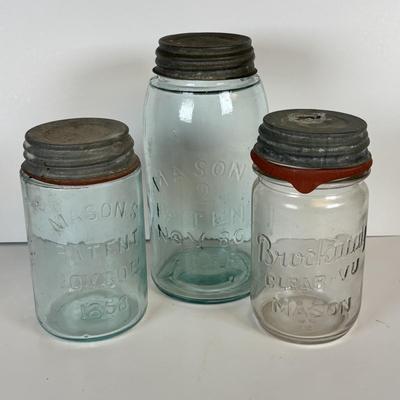 LOT 206: Antique/Vintage Canning Jars