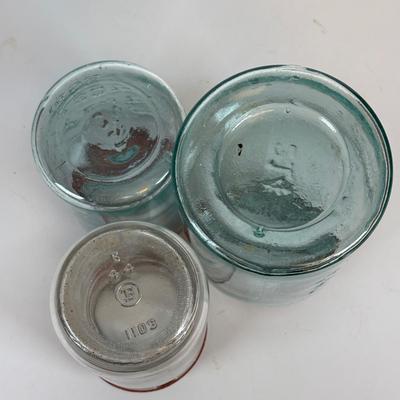 LOT 206: Antique/Vintage Canning Jars