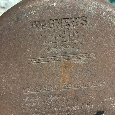 LOT 209: Cast Iron Griddles: Calphalon, Wagners
