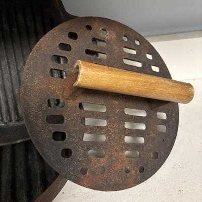 LOT 209: Cast Iron Griddles: Calphalon, Wagners