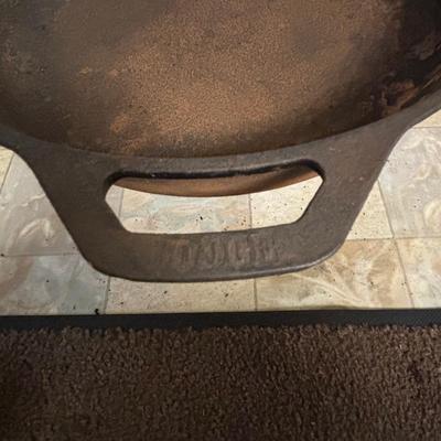 LOT 211: Lodge Cast Iron Pan & More