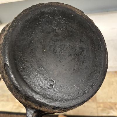 LOT 211: Lodge Cast Iron Pan & More