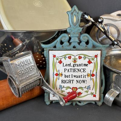 LOT 212: Vintage Kitchen & More: Tupperware Ham Saver, McCoy Hobnail Cookie Jar, Sandwich/Cookie Cutters, Rolling Pin & More
