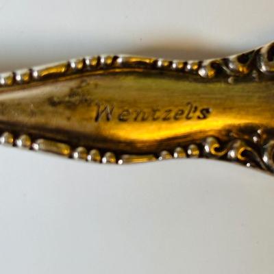 LOT 216: Mixed Flatware: Collection: WM Rogers, Embassy Silver Plate, Tudor Plate