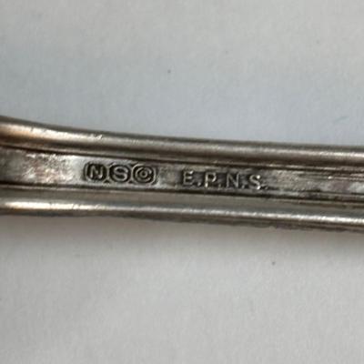 LOT 217: Mixed Flatware Collection: Fairfield, WM Rogers Wallace & Others