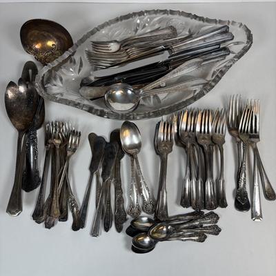 LOT 217: Mixed Flatware Collection: Fairfield, WM Rogers Wallace & Others