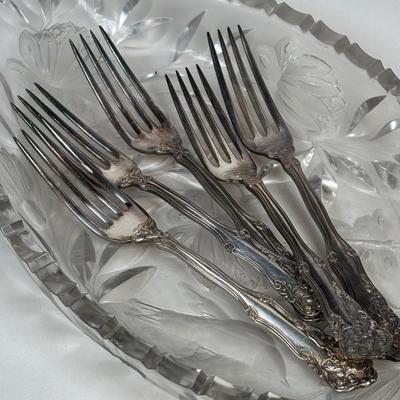 LOT 218: Mixed Collection of Wm Rodgers Flatware