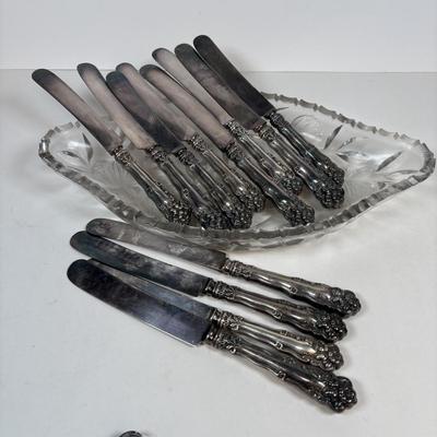 LOT 218: Mixed Collection of Wm Rodgers Flatware