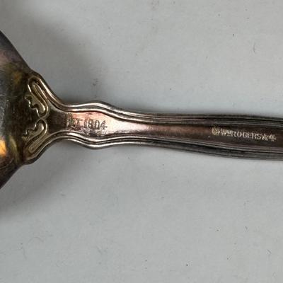 LOT 218: Mixed Collection of Wm Rodgers Flatware