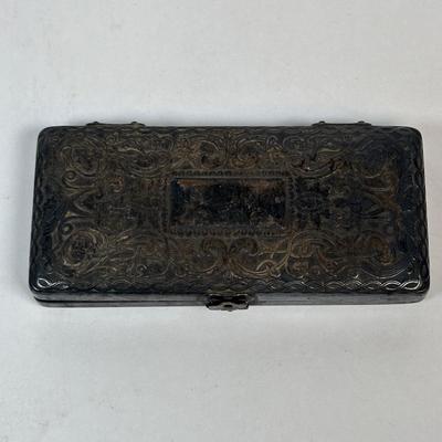 LOT 224: Vintage Razors Featuring a 1900's Gillette Pocket Edition 3 Piece Razor Set w/Original Case, Rolls Razor and More