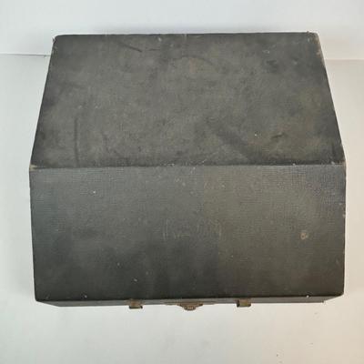 LOT 225: Vintage Royal Travel Typewriter