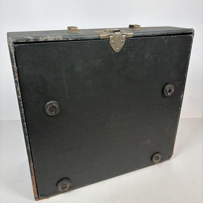 LOT 225: Vintage Royal Travel Typewriter