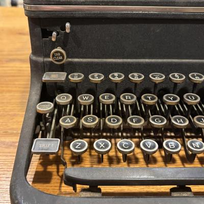 LOT 226: Vintage Royal Typewriter w/Plastic Cover