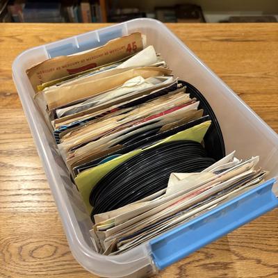 LOT 227: Vintage 45 Records Collection: Foreigner, Kiss, Hall & Oats, Eagles and so Many More
