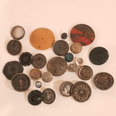 LOT 248: Antique Button Collection