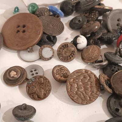 LOT 248: Antique Button Collection
