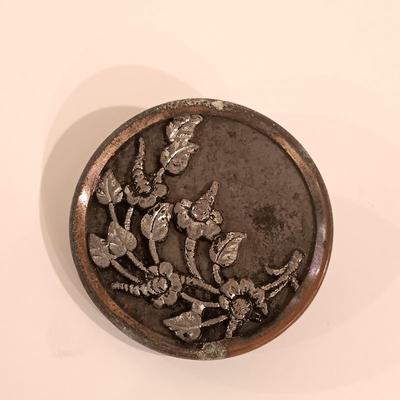 LOT 248: Antique Button Collection