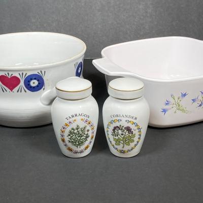LOT 182: Vintage Mixing / Casserole Dishes - Pfaltzgraff Farmer's Market, Rorstrand Sweden Silja, Corning Ware and The Franklin Mint...