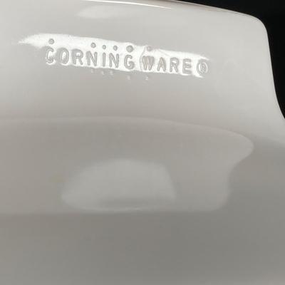 LOT 182: Vintage Mixing / Casserole Dishes - Pfaltzgraff Farmer's Market, Rorstrand Sweden Silja, Corning Ware and The Franklin Mint...