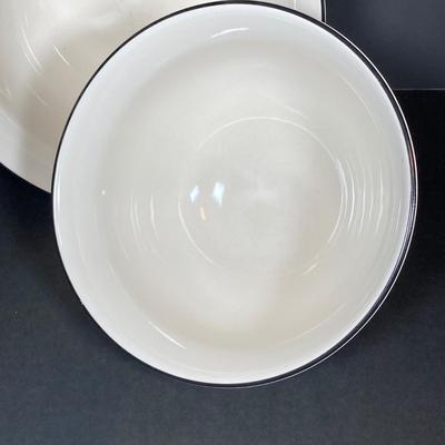 LOT 182: Vintage Mixing / Casserole Dishes - Pfaltzgraff Farmer's Market, Rorstrand Sweden Silja, Corning Ware and The Franklin Mint...