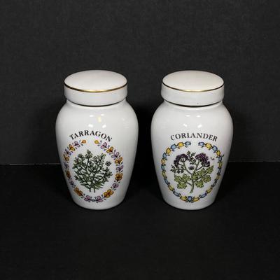 LOT 182: Vintage Mixing / Casserole Dishes - Pfaltzgraff Farmer's Market, Rorstrand Sweden Silja, Corning Ware and The Franklin Mint...