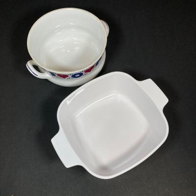 LOT 182: Vintage Mixing / Casserole Dishes - Pfaltzgraff Farmer's Market, Rorstrand Sweden Silja, Corning Ware and The Franklin Mint...