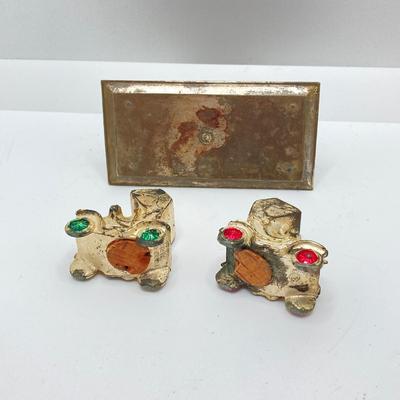 LOT 185: Antique Eye Protectors in Original Box (The Warren Eye Protector), Military Buttons, Canteen, Bakelite Handle Shoe / Button Pull...