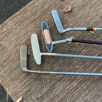 LOT 190: Aquity Golf Bag with Golf Clubs - Nike, Callaway and More