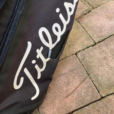 LOT 192: Titleist Golf Bag and Towel