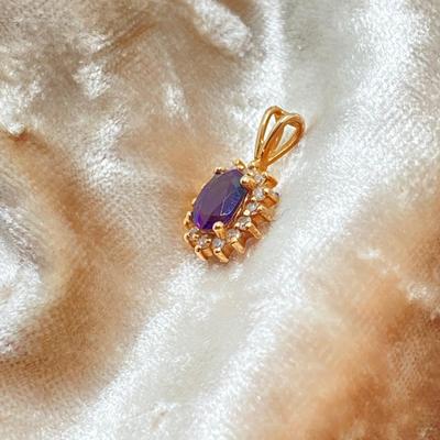 LOT 501: T&C Gold Ameythst Pendant - 14KP, TW 0.9g
