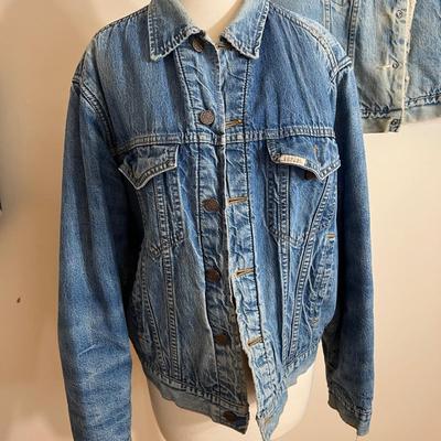 Men' Vintage Levi's & Shepler's Lot - Jackets, Vest, Sherpa