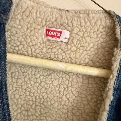 Men' Vintage Levi's & Shepler's Lot - Jackets, Vest, Sherpa