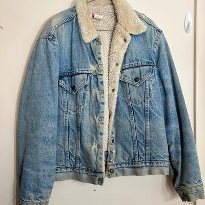 Men' Vintage Levi's & Shepler's Lot - Jackets, Vest, Sherpa