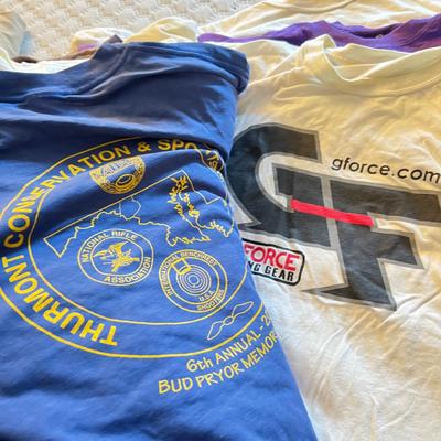 Over 40 Vintage Contemporary T-Shirts, Tshirts