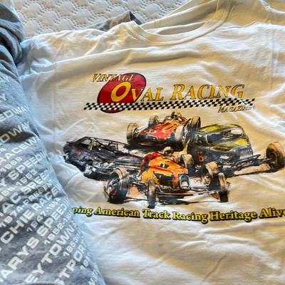 Over 40 Vintage Contemporary T-Shirts, Tshirts