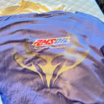 Over 40 Vintage Contemporary T-Shirts, Tshirts