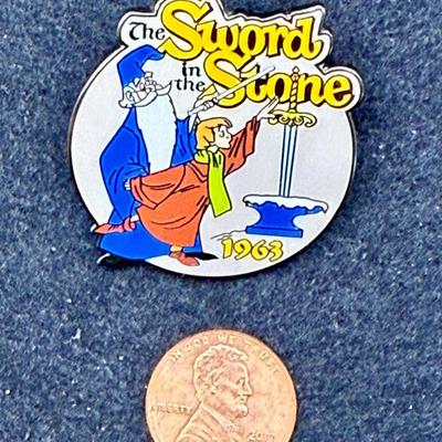 Disney Trading Pin: The Sword in the Stone Movie 1963