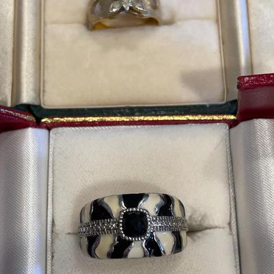 925 black and cream ring