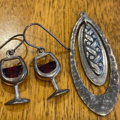 925 Mexico pendant, wine earrings and lizard clip