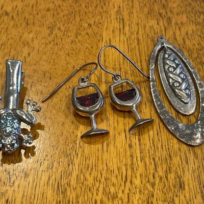 925 Mexico pendant, wine earrings and lizard clip