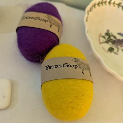 Home Decor Trinket Dishes Soap Wall Decor