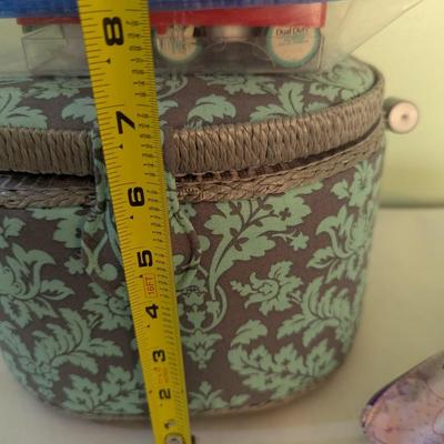 Sewing Basket With Supplies (DR)