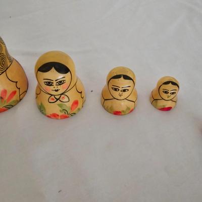 Russian Matryoshka Doll & More (LR-JS)