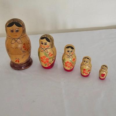 Russian Matryoshka Doll & More (LR-JS)