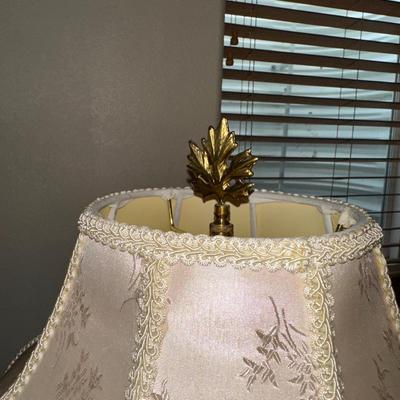 SOLID WOOD END TABLE WITH TABLE LAMP